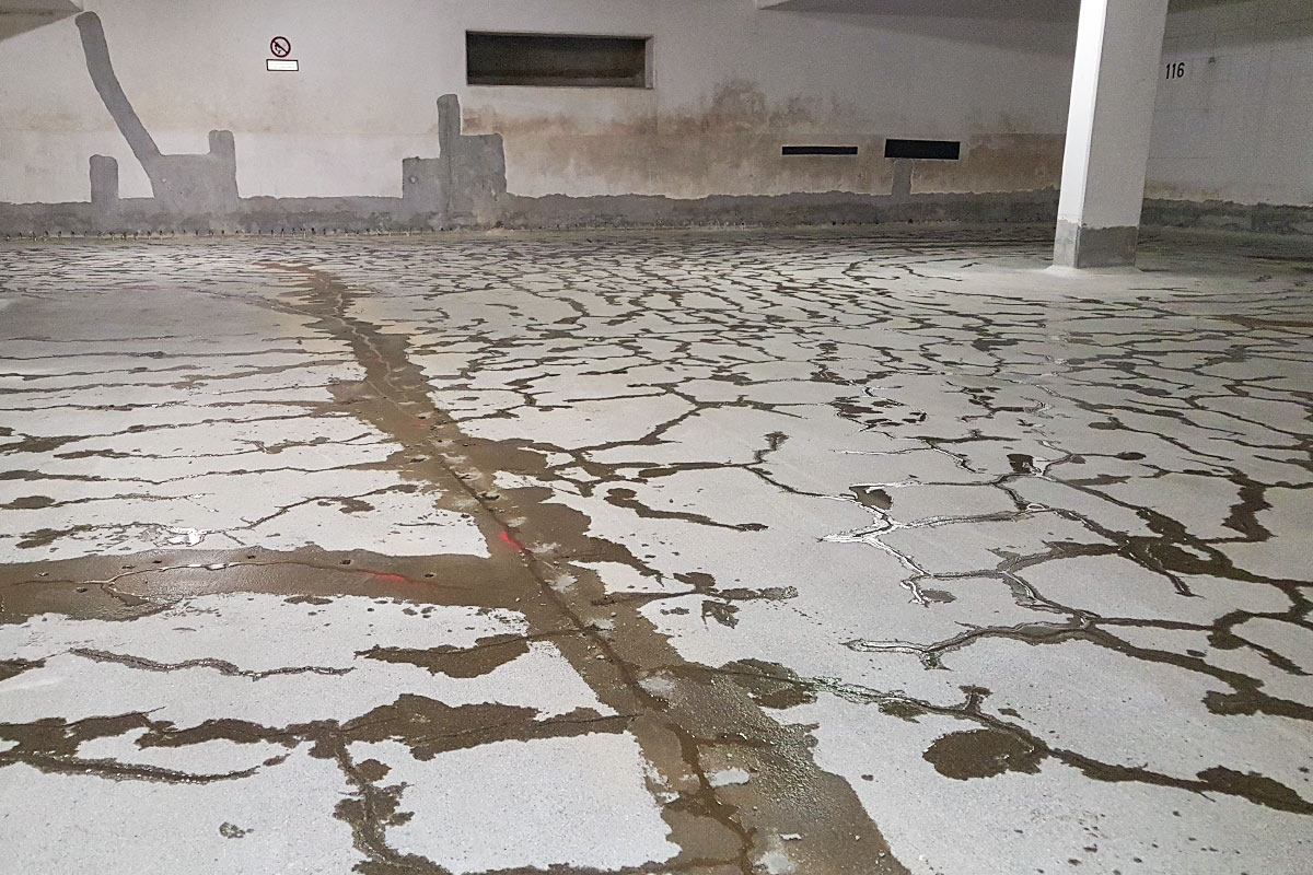 Rissverpressung Fußboden und Wand